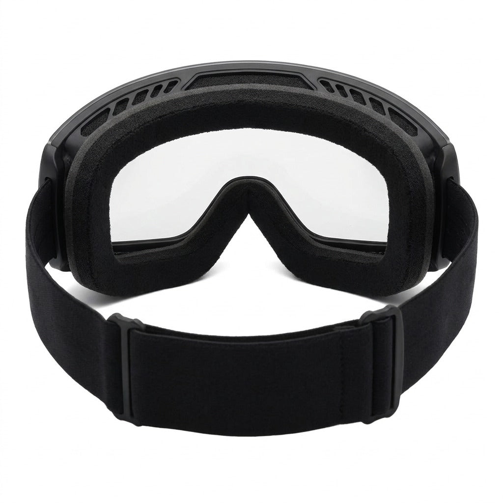 The inside with double lens and soft foam